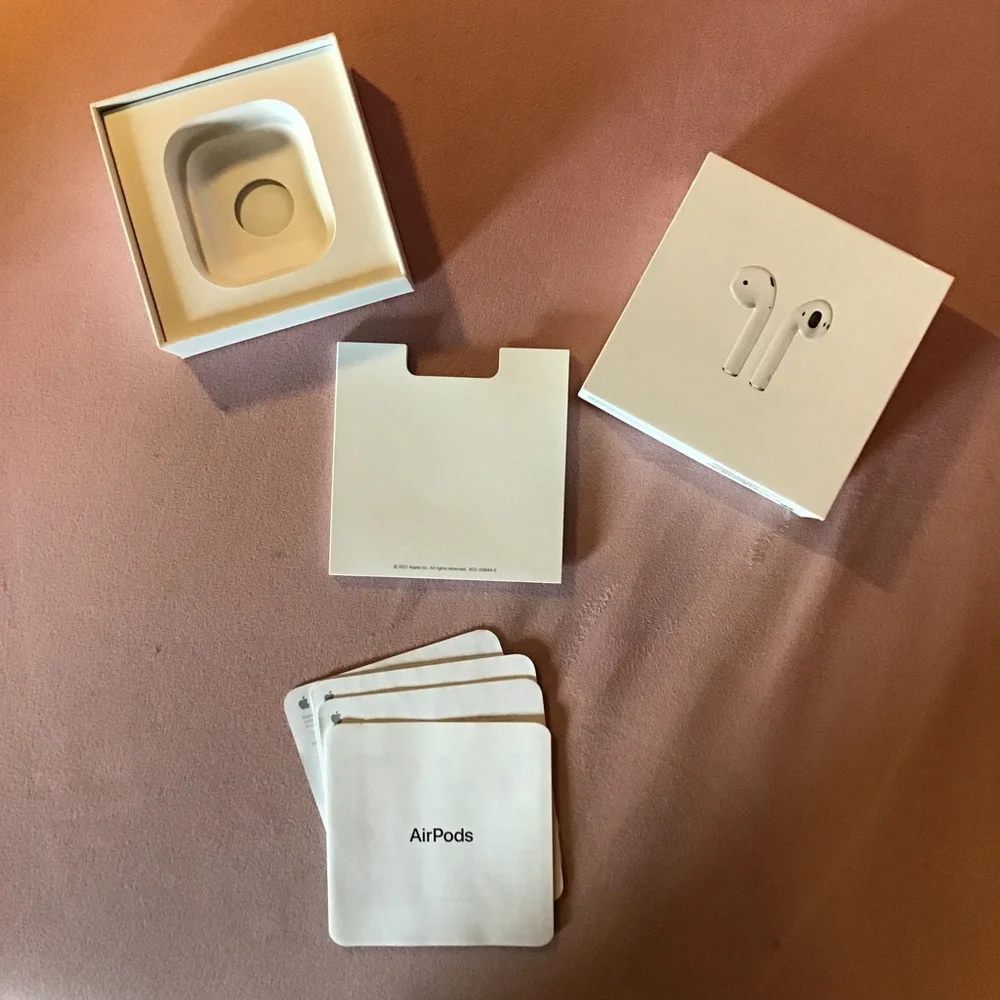 Apple AirPods Earbud Headphones White BOX ONLY